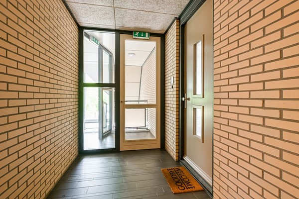 Voordeur buitenzijde (2).jpg